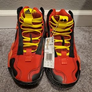 Adidas Elastigirl (The Incredibles) Basketball Shoes, Size 7